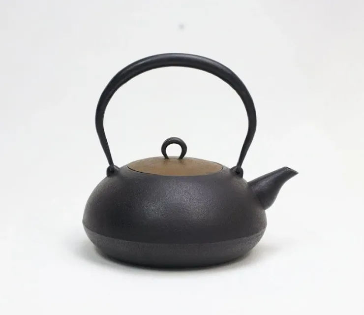 MIYA Company Cast Iron Kettle Iwachu Tetsubin 44 oz.